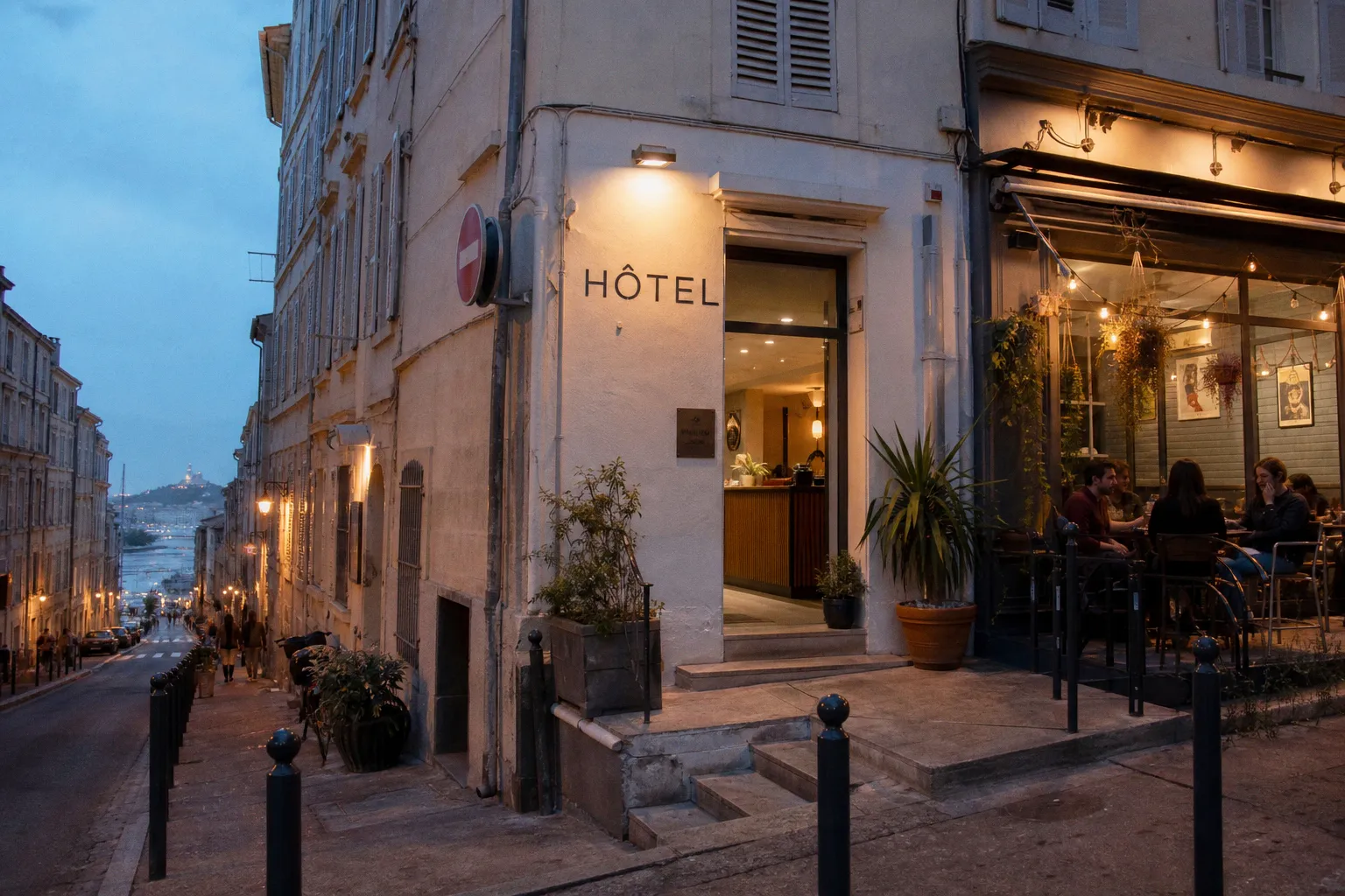 Hôtellerie indépendante : comment rivaliser avec les grands réseaux sans se standardiser