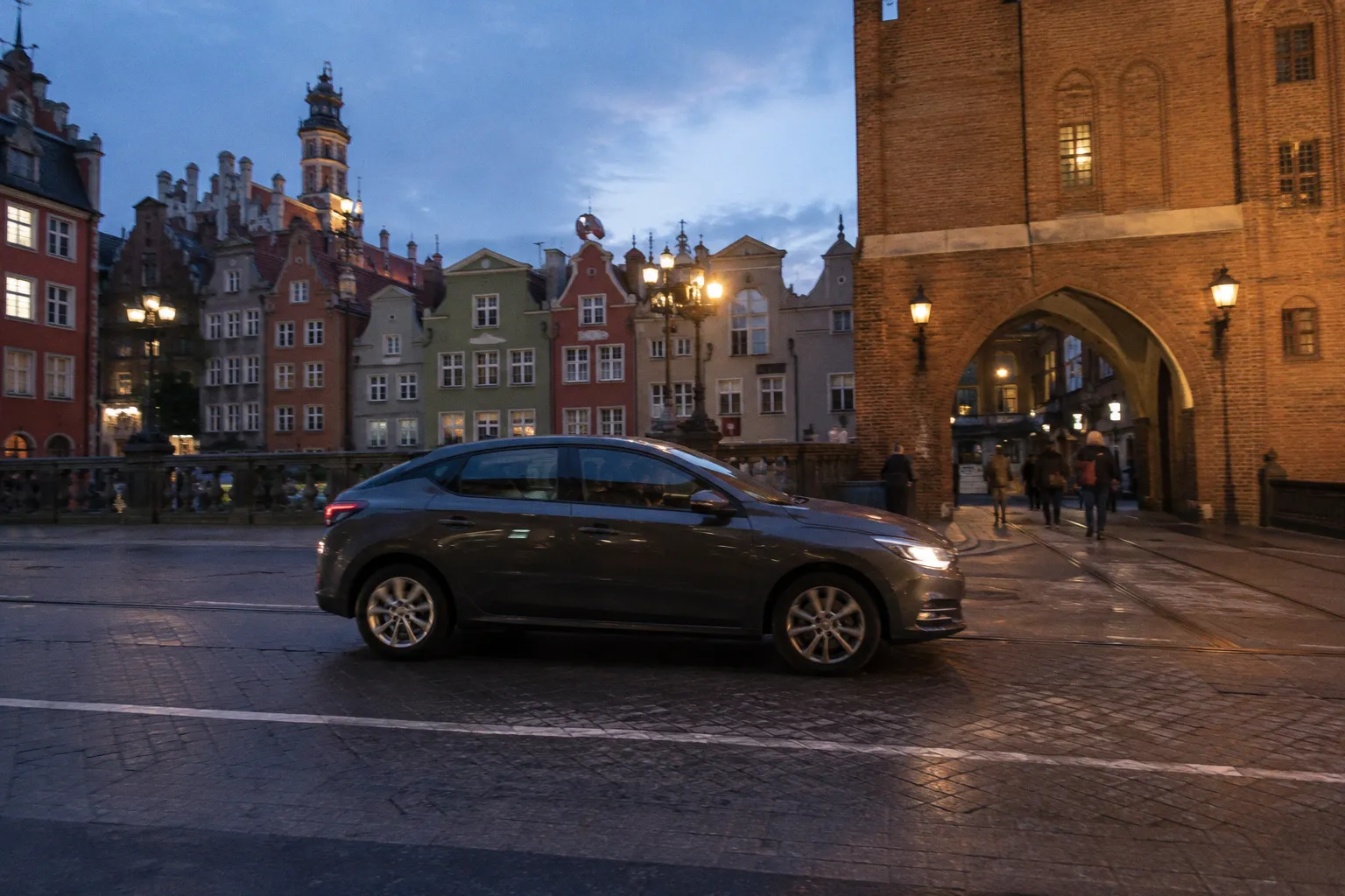 Location de voiture à Gdańsk (Pologne) : guide et conseils pratiques