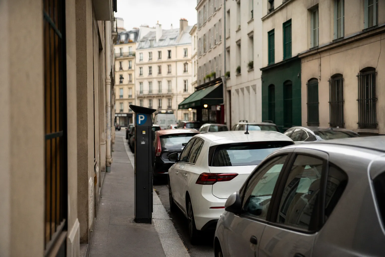 Location de voiture à Paris : guide pratique et réglementations